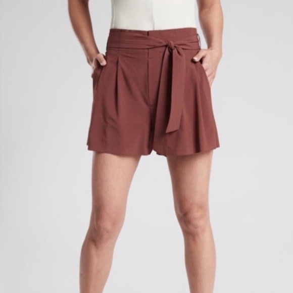 Athleta Pants - Athleta NWT chocolate brown Skyline Short Hero sz 4